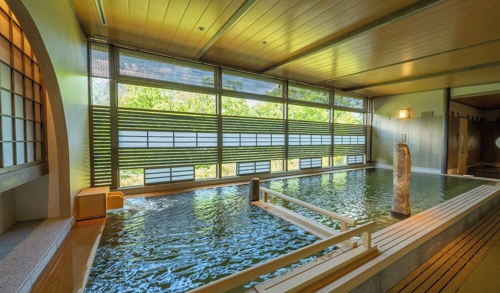 大浴場「岩蕗の湯」 内風呂 / 1