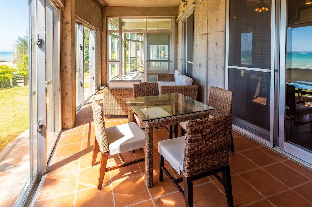 リビング エリア