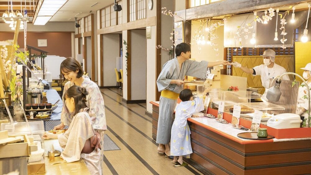 レストラン