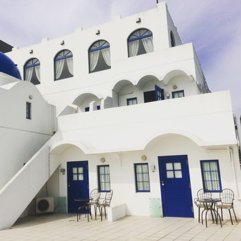 インスタ映え抜群の、青と白のコントラスト3959120