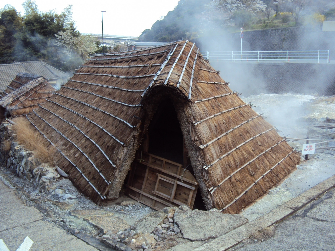 みょうばん　湯の里（明礬温泉）2024041