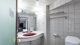 ツインルームシングルサイズベッド 2 台禁煙