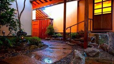 内部エントランス / 2