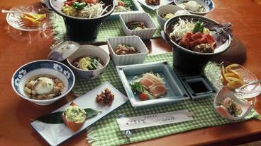 食事・飲み物 / 4