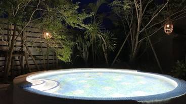 屋内 / 屋外プール / 18