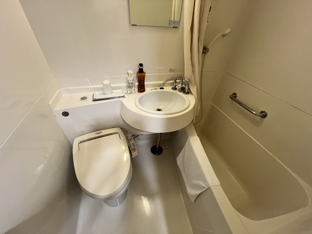 伝わるかな、狭さ