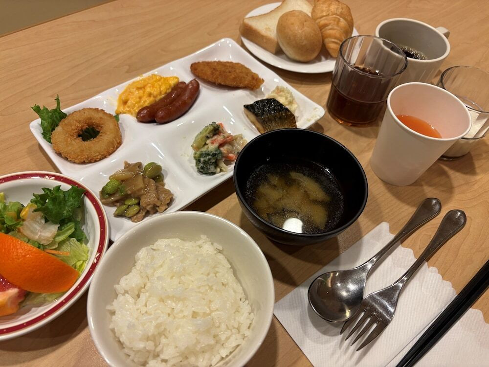 朝食