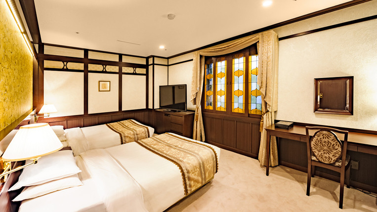 1.レトロでおしゃれなホテルで蟹尽くし！「金沢白鳥路　ホテル山楽」4242126