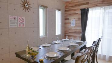 客室内のダイニングエリア / 12