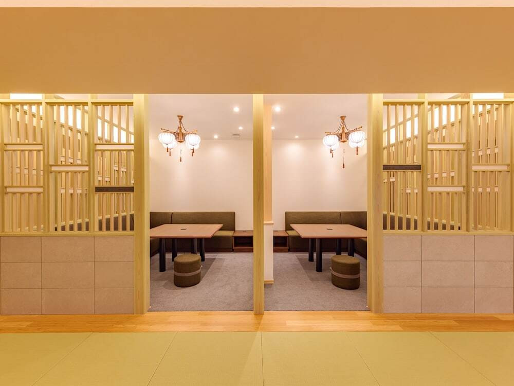 ラウンジ・ワークルーム「茶の間 春夏秋冬」