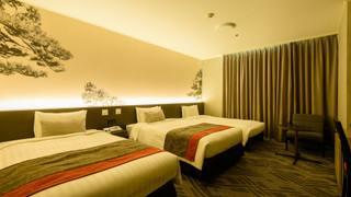 スタンダードフロア トリプル (ベッド幅120cm×2台、EXベッド100cm×1台、27㎡) 禁煙