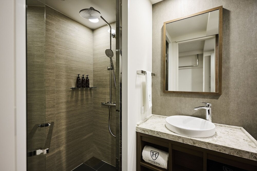 コンフォートダブルのシャワーブース