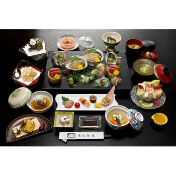 夕食は豪華な刺身盛り！3480295