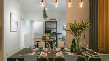 客室内のダイニングエリア / 19