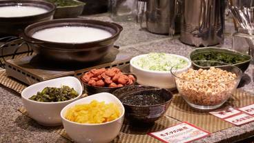 食事・飲み物 / 13