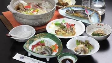 食事・飲み物 / 9