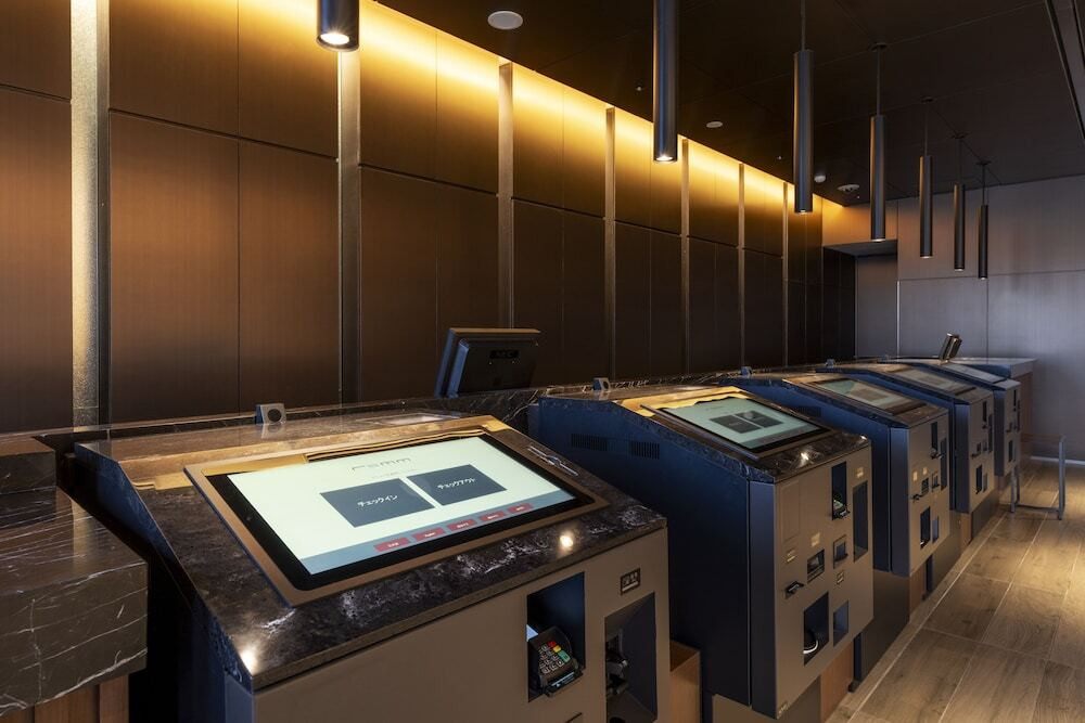 自動チェックイン機