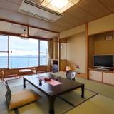 海を眺めながら
お部屋で娘とのんびり / 1