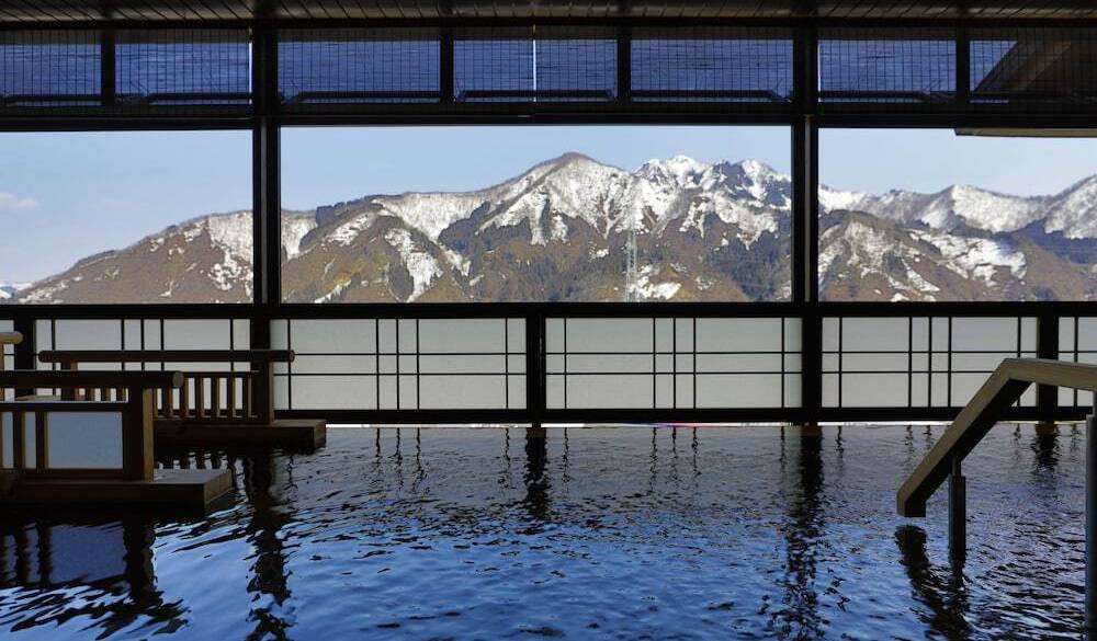 大浴場「花山の湯」 内湯① / 1