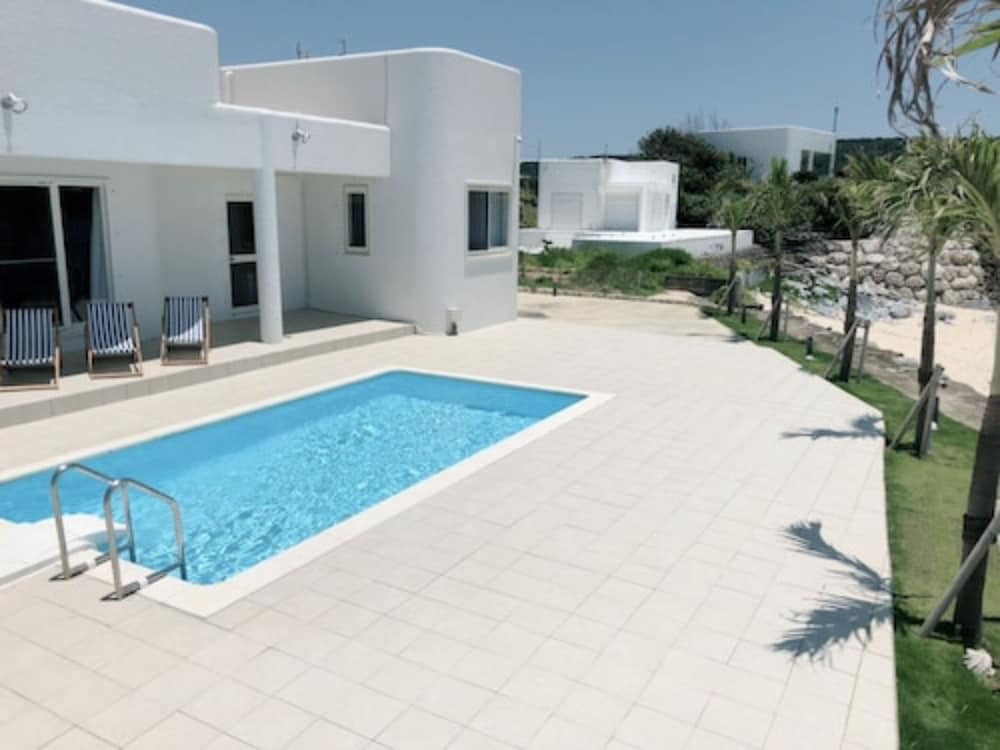 1日1組限定のヴィラでプールもビーチも貸し切り！4025719