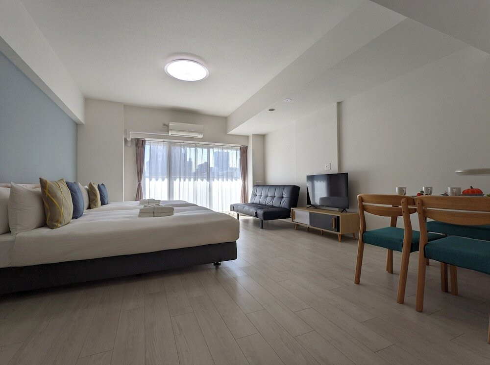 客室内のダイニングエリア