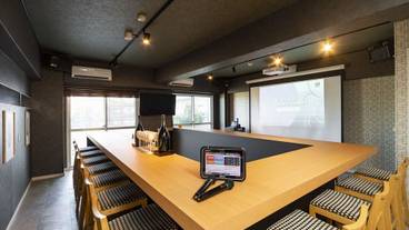 カラオケ ルーム / 8