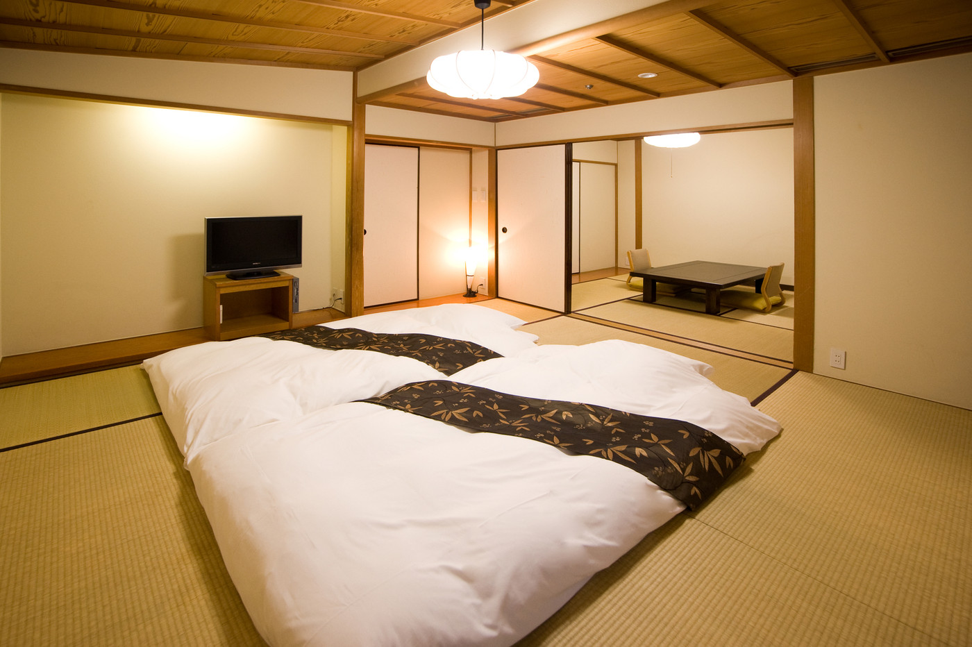 みんなでゆったり過ごせる♡広〜い4人部屋の和室3950115