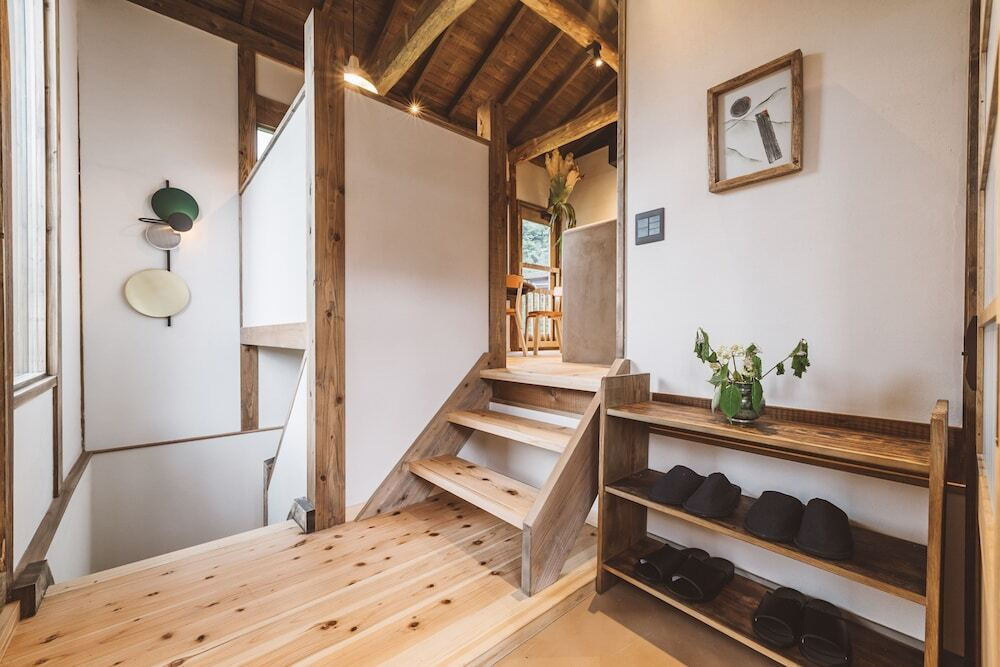 崖の家 KONAGATA 2 入口