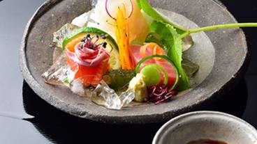 菊之湯会席プラン 夏の一例 お造り / 1