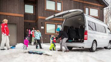 市街地へのシャトル サービス / 8