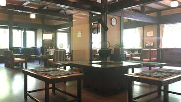 ロビーラウンジ / 14