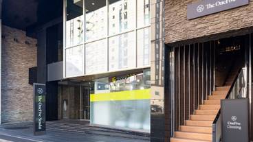 施設の入り口 / 19