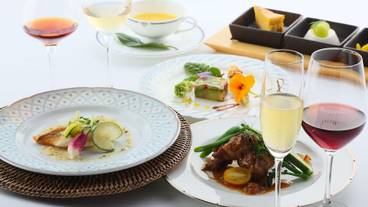 食事・飲み物 / 10