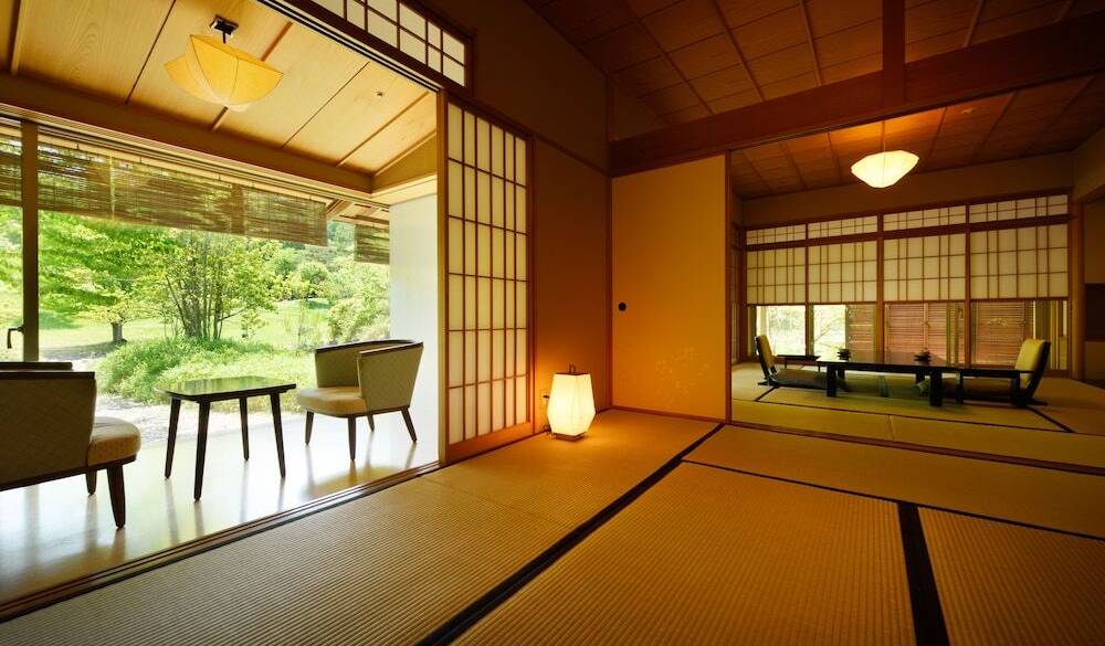 庭園を眺めながらリラックス / 5