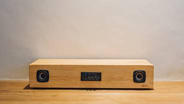 客室のオリジナル木製スピーカー / 27