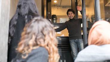 施設の入り口 / 16