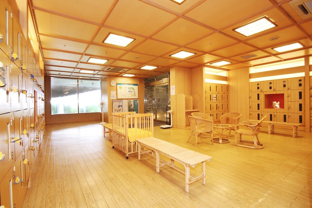 男性大浴場脱衣場