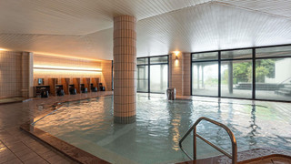 クラシック ルーム シングルベッド 3 台 パーシャル オーシャン ビュー