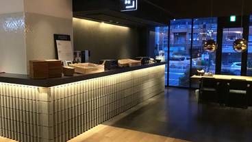 朝食スペース / 9