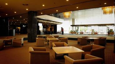 施設内の設備 / 16