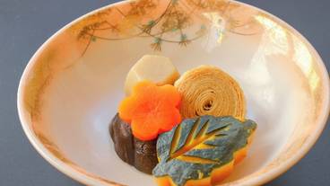 食事・飲み物 / 8