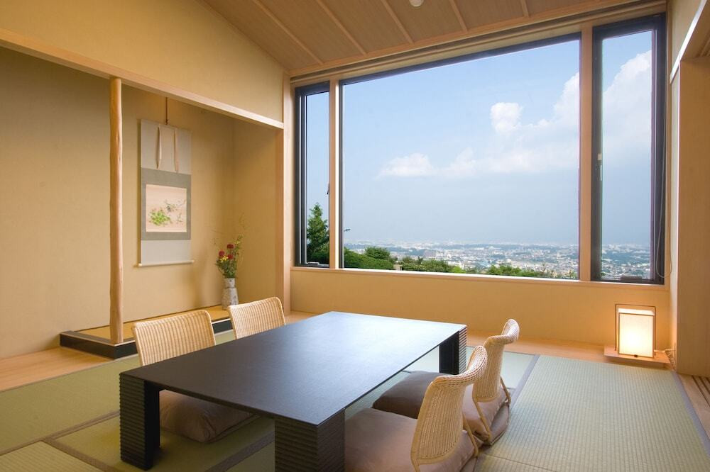 本館「10帖の和室」