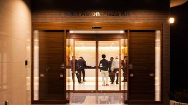 内部エントランス / 2