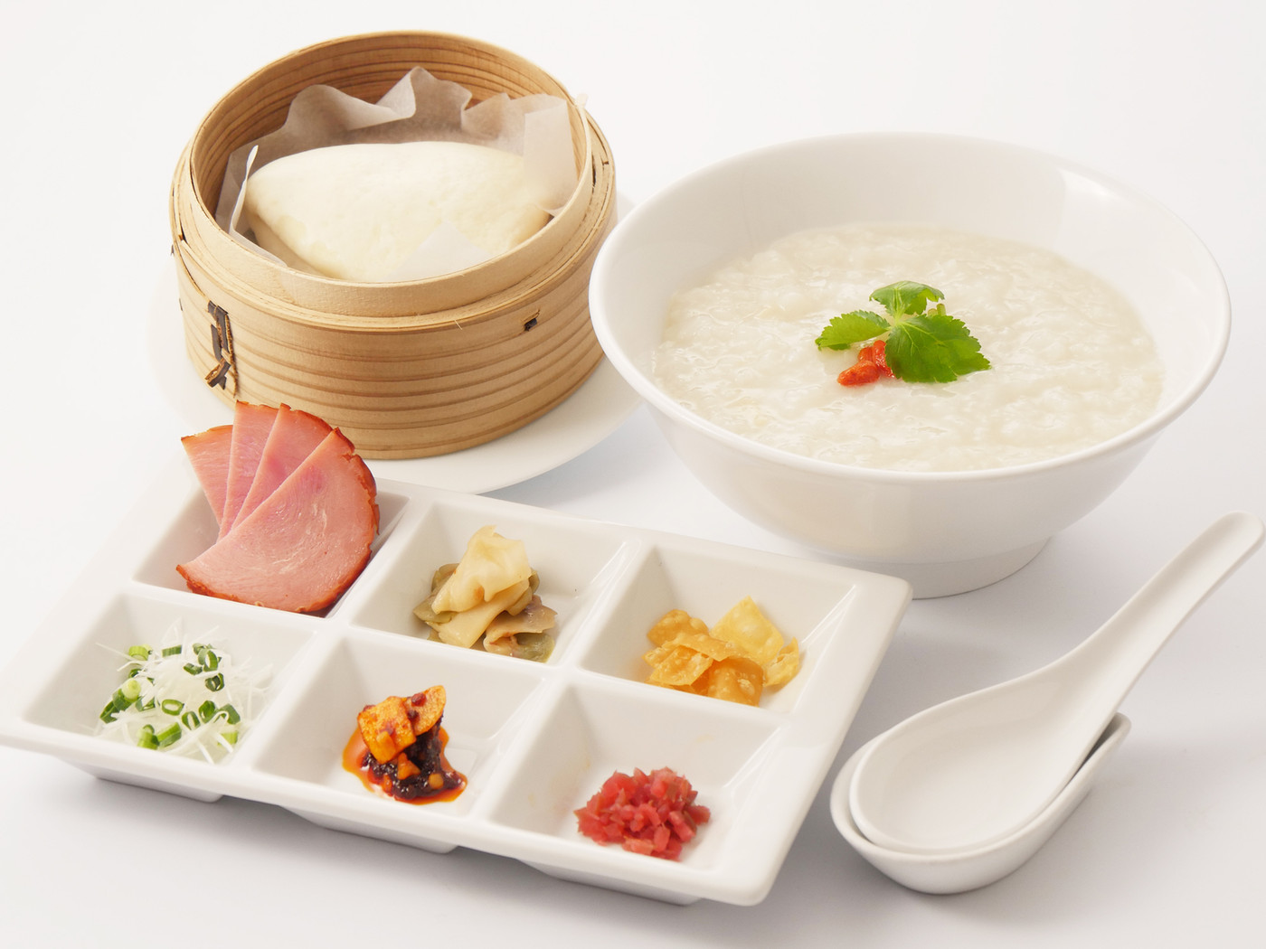 ひとり旅でも食を楽しめる駅チカホテル3653601