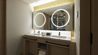 デラックス ルーム シングルベッド 2 台 禁煙 コーナー