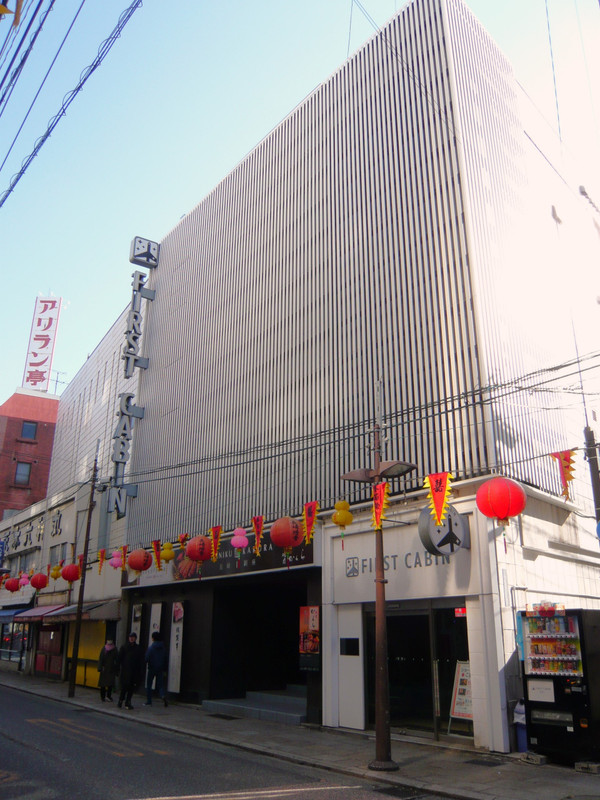 シャープなデザインです