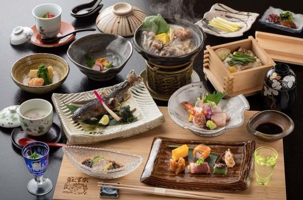 全8室のみ！12歳以上限定の宿で名泉を堪能しよう4009391