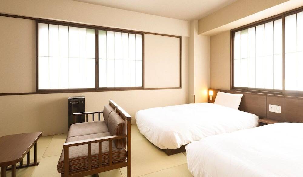 デラックストリプル / 4