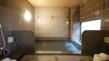 屋内スパ浴槽 / 1