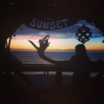 ここができてから始めて行ってきました♪夕日がキレイでいい感じでした♪